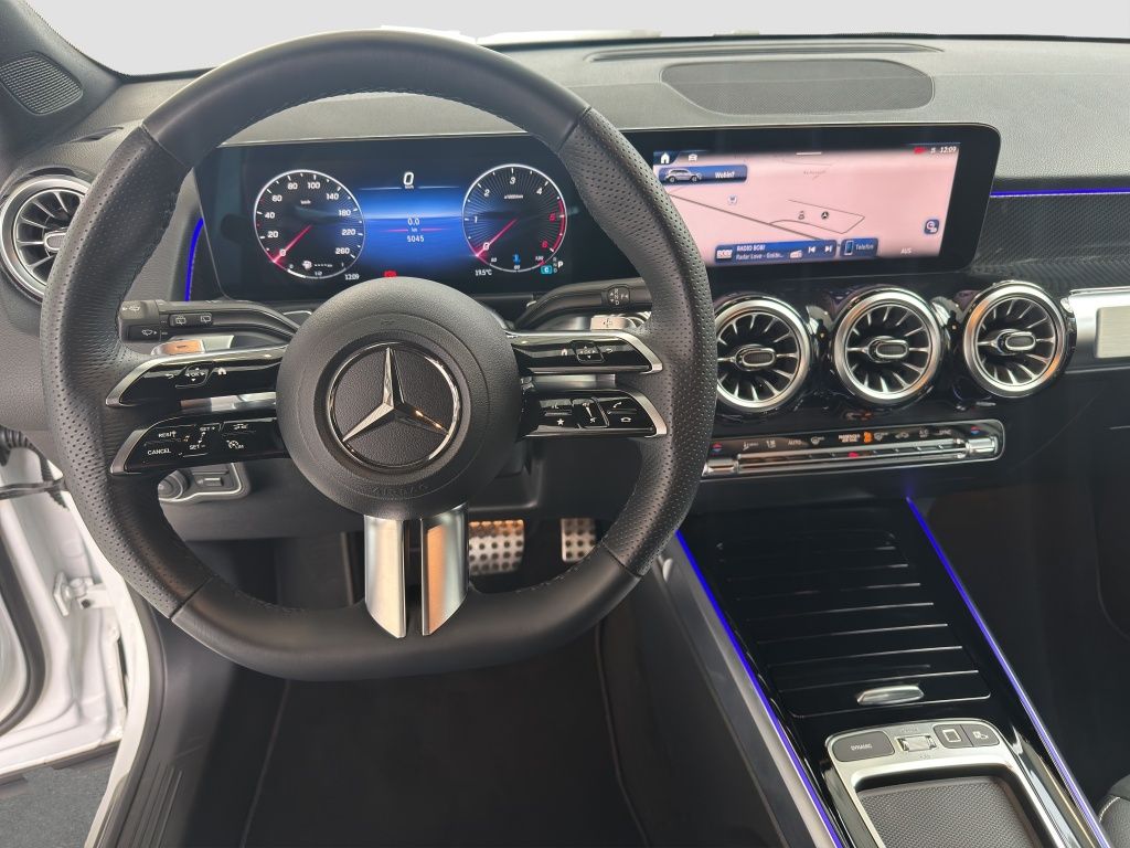 Fahrzeugabbildung Mercedes-Benz GLB 200 d AHK*Fernlichtass.*KeyLess*LED*PDC*ACC