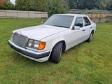 Mercedes-Benz Mercedes Benz w124 - aus 1990: Mercedes