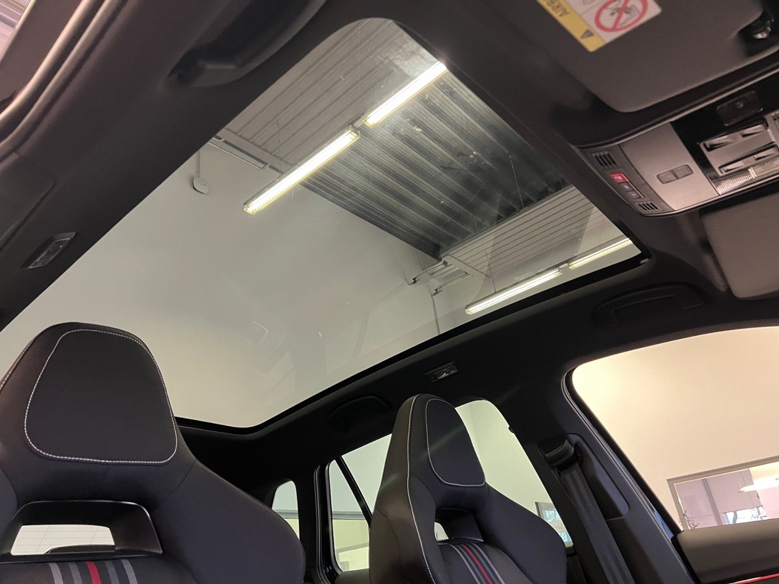 Fahrzeugabbildung SKODA Kamiq Monte Carlo 1.5 TSI DSG *AHK*