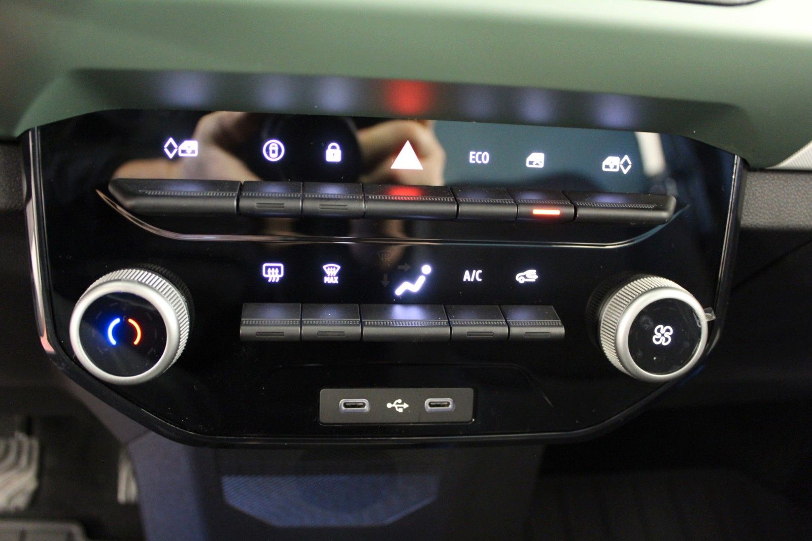 Fahrzeugabbildung Dacia Spring Electric 65 Extreme *Schuko-Ladekabel*