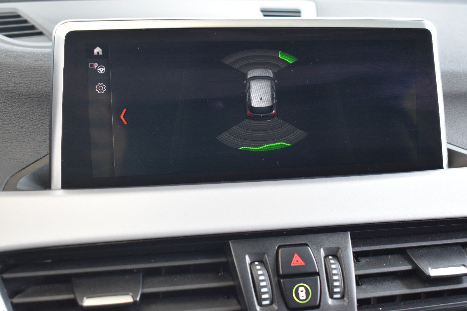 BMW X1 sDrive18d Automatik Navi3D~DAB~PDC~Sportsitze foto 18
