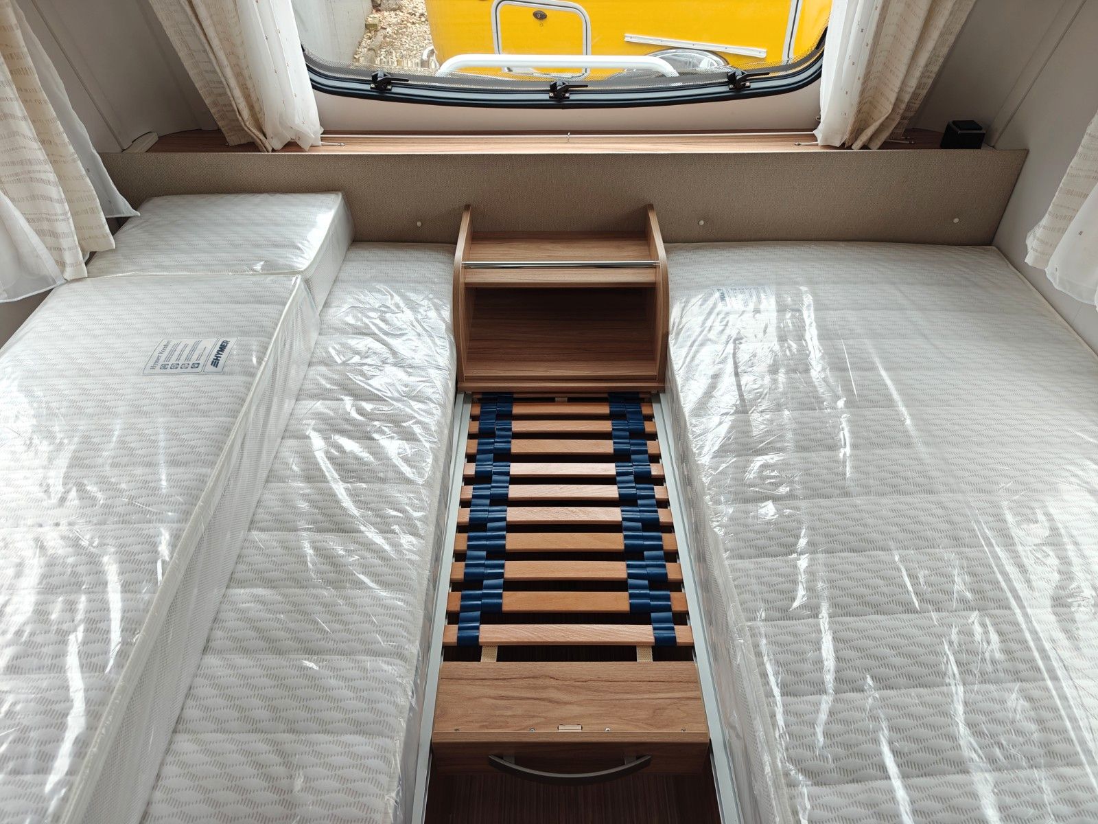 Fahrzeugabbildung HYMER / ERIBA / HYMERCAR Feeling 470 Elegance - JETZT 6.683€ SPAREN !!!