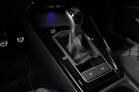 Volkswagen Golf VIII 1.5TSI R-Line Black Style AHK Pano 360