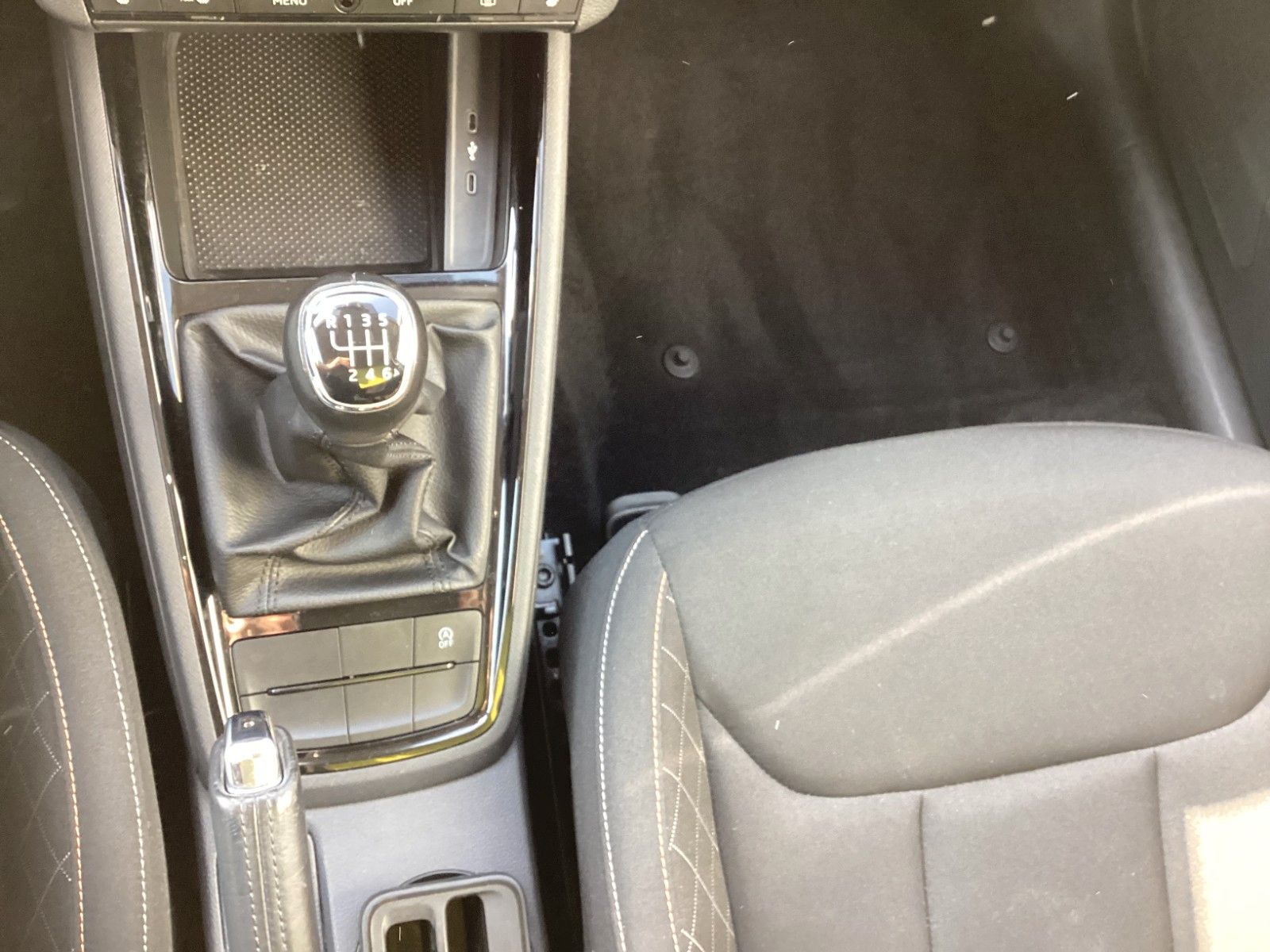 Fahrzeugabbildung SKODA Scala Drive 125 1.0TSI 85 KW