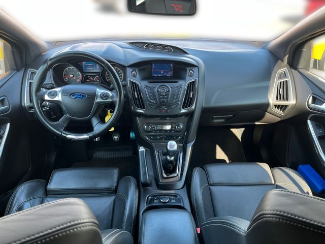 Ford Focus Lim. ST
