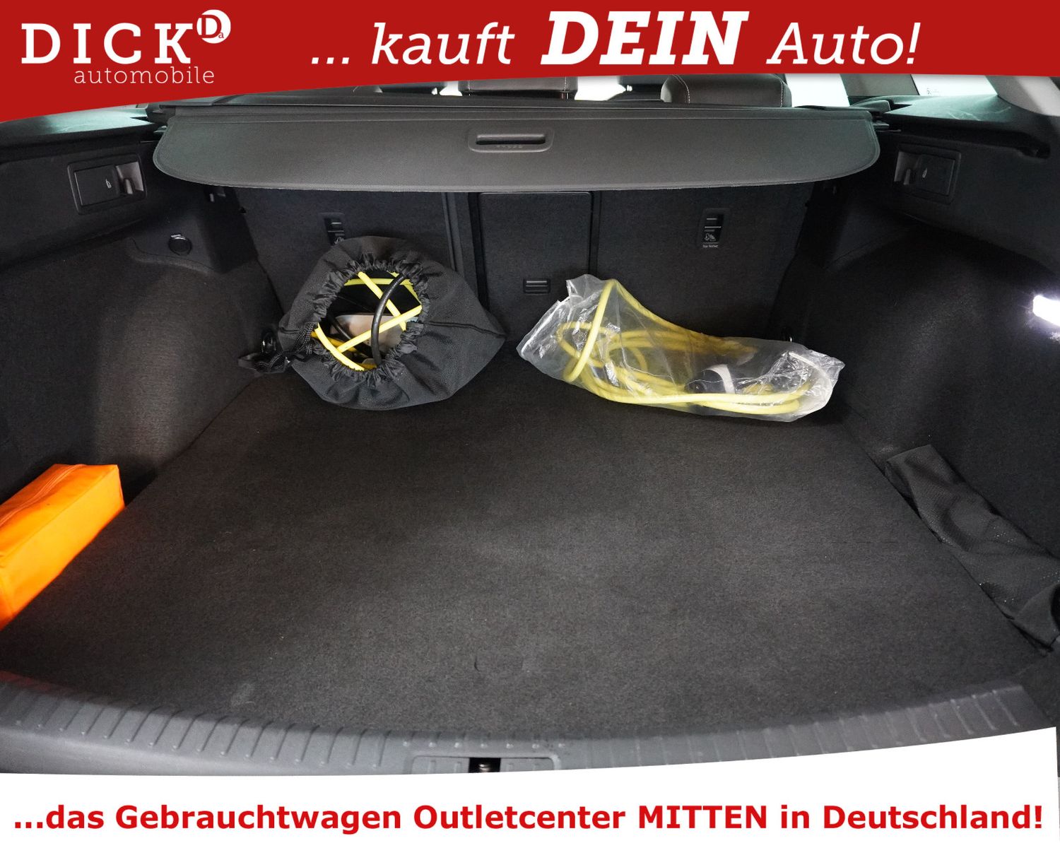 Fahrzeugabbildung SEAT Leon ST 1.4 TSI Hyb Xcell VIRTU+KEY+NAV+LED+TEMP