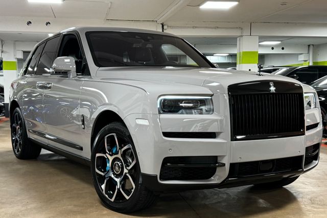 Rolls-Royce CULLINAN BLACKBADGE LOUNGE BESPOKE TV VIN24 FULL