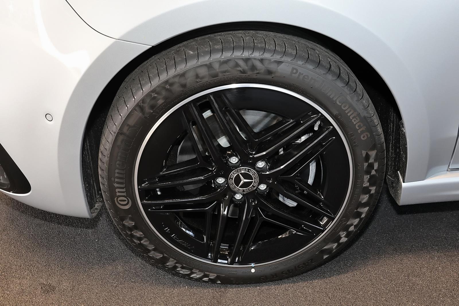 Mercedes-Benz V 250 d AVANTGARDE AMG MBUX+360°+M-LED+AHK+7Sitz