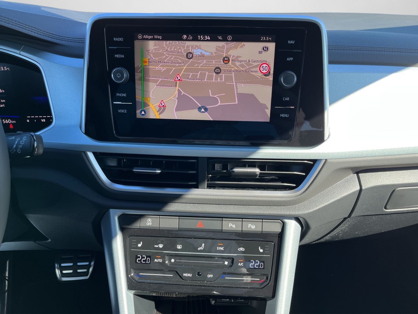 Volkswagen T-Roc - Bild 12