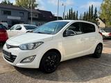 Hyundai i20 blue Classic Klima+ Tüv - Hyundai i20 in Saarbrücken