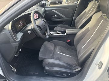 Bild 7 Opel Astra GSe AT8/NAVI/SHZ+LHZ/PDC VO+HI+360CAM