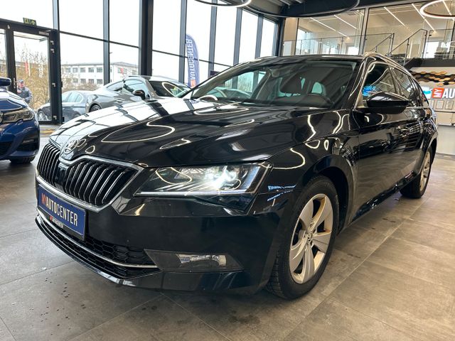 Skoda Superb Combi Style 4x4 *Shz*PDC*AHK*