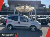 Fiat Qubo 1.4 8V 77 CV Active Natural Power - silberne Fiat Qubo