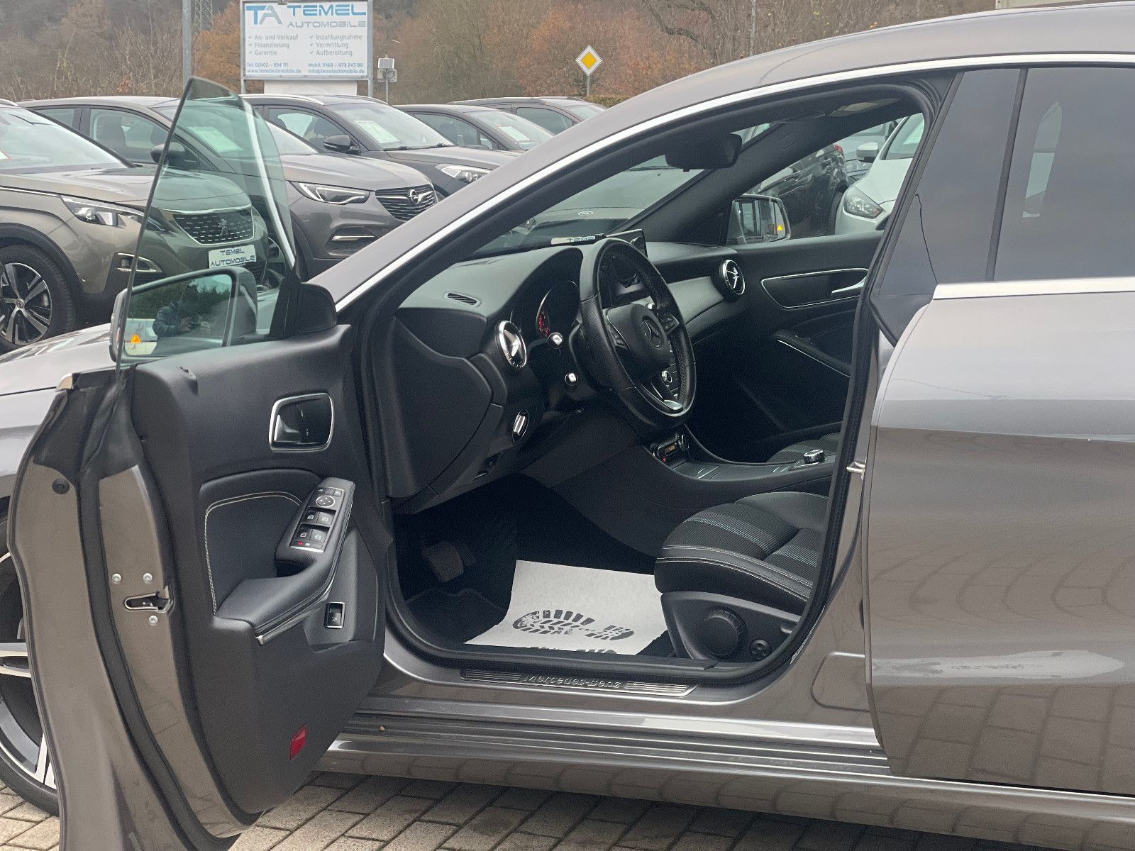 MERCEDES-BENZ CLA 200, 2019, Benzin, 156 PS