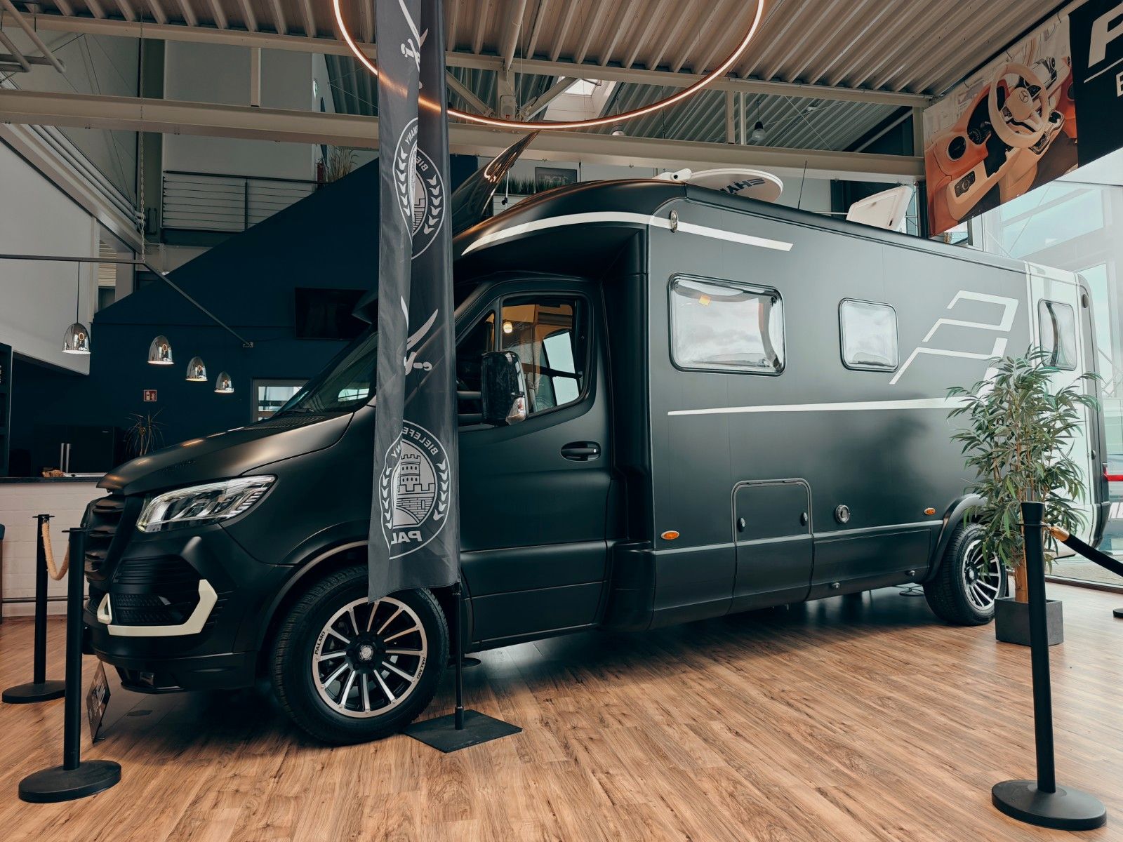 Fahrzeugabbildung HYMER / ERIBA / HYMERCAR B-KLASSE ML - T 780 SANSIBAR LTD. by palmo