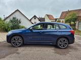 BMW X1 xDrive20i Sport Line Steptronic Sport Line - BMW X1: Blau