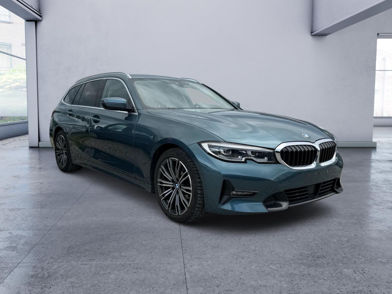 BMW 320 d  Touring Sport Line+Leder+Navi+R.Kamera+