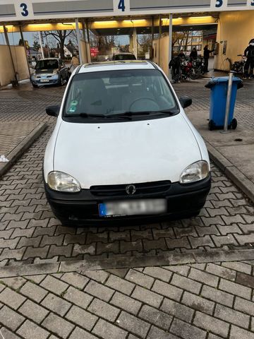 Opel Corsa-B Automatik 1.4