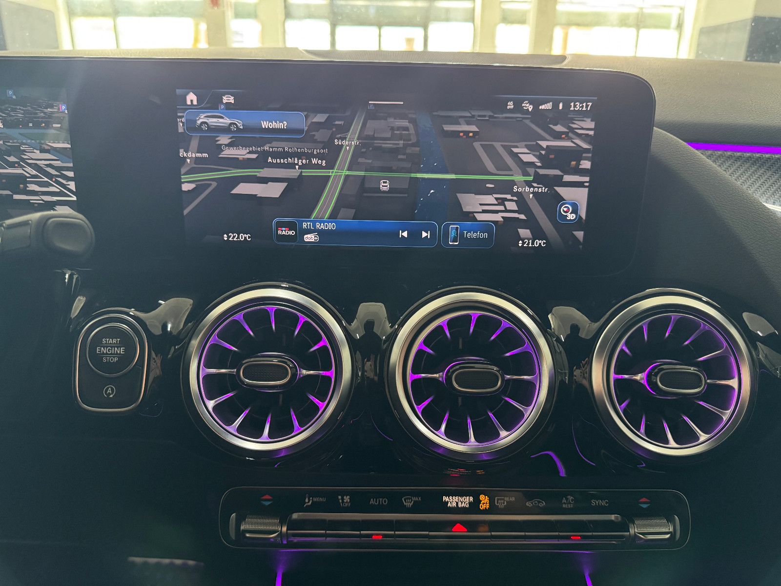 Fahrzeugabbildung Mercedes-Benz GLA 200 d 8GT AMG LINE PLUS MBUX DISTRONIC 19ALU