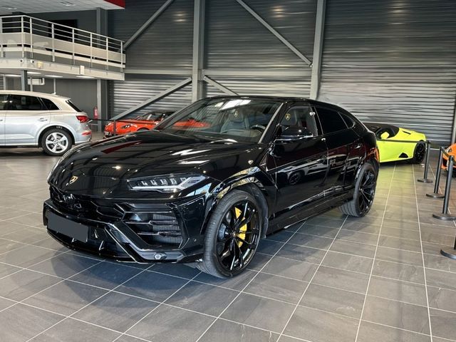 Lamborghini Urus 4.0 V8 Autom. - AKRAPOVIC AUSPUFF