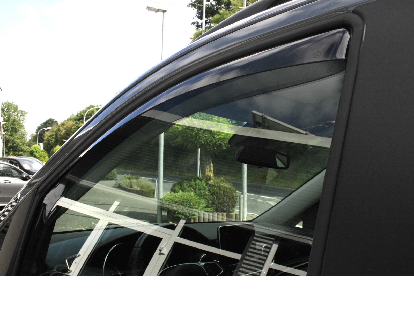 Fahrzeugabbildung Mercedes-Benz V 250 d Lang*2.5 T. Anhängelast*Trittbretter*AHK