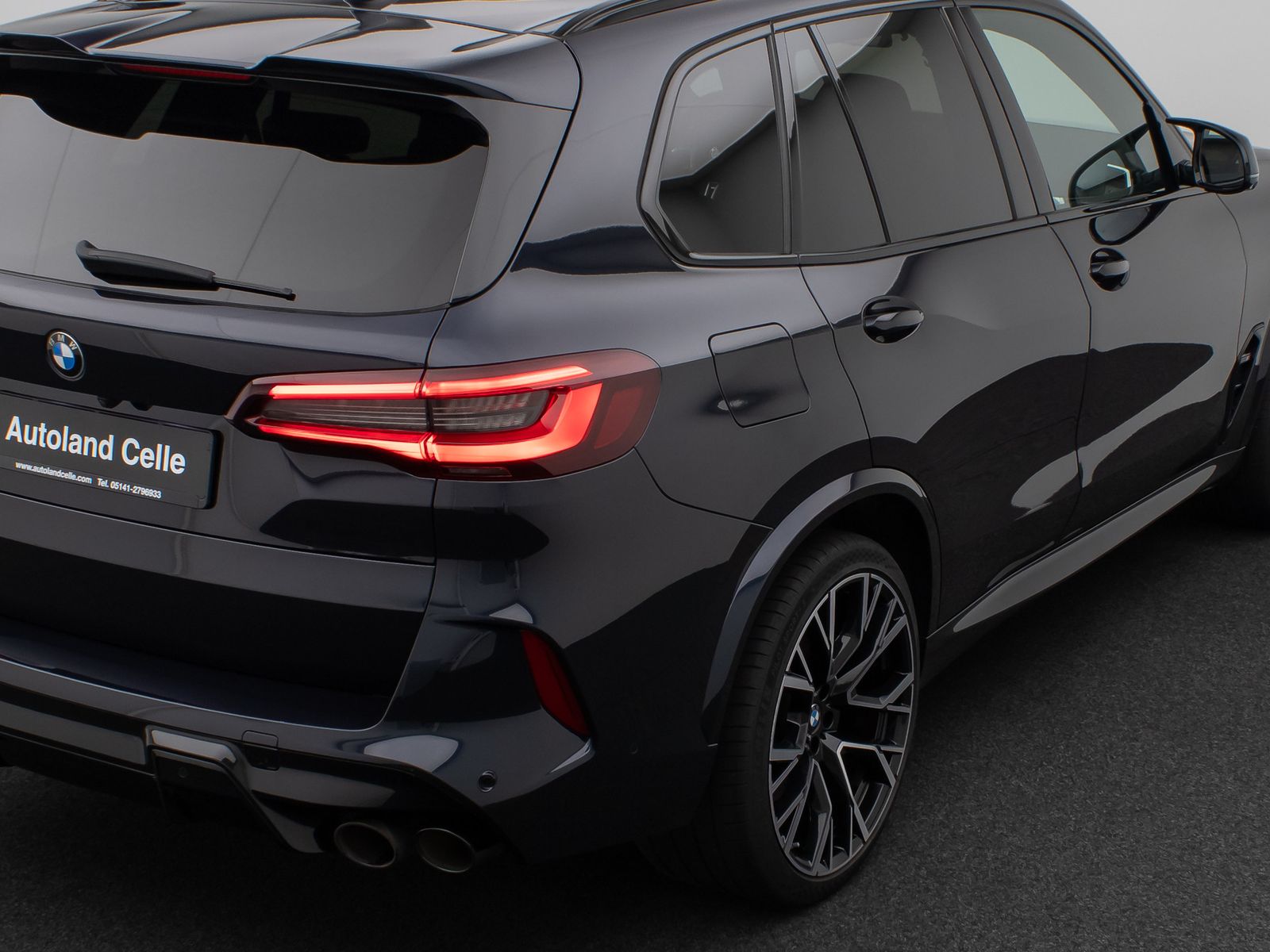 Fahrzeugabbildung BMW X5 M Competition Panoram 360°HUD B&W SoftCl VOLL
