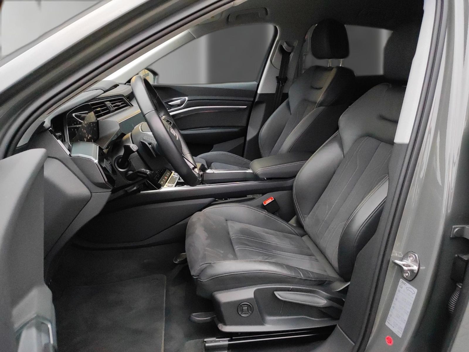 Audi Q8 e-tron - Bild 10