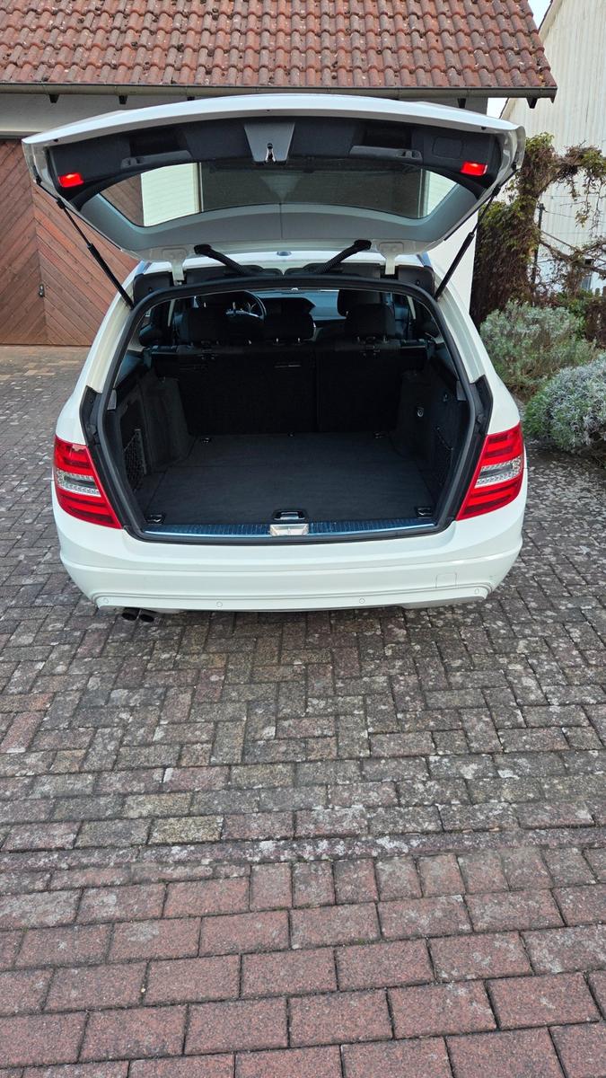 Mercedes-Benz C200 2011 — photo 5
