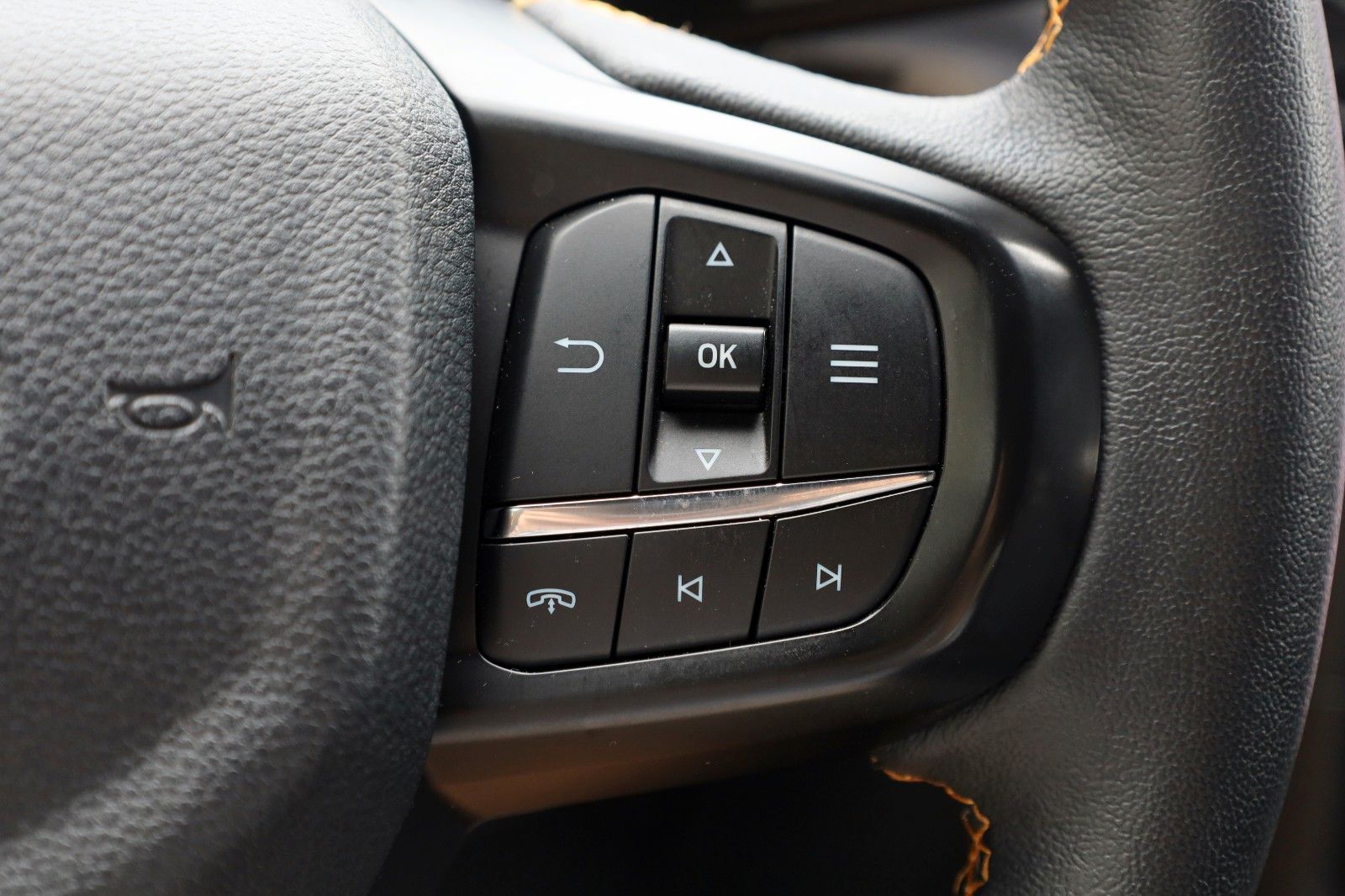 Fahrzeugabbildung Ford Ranger Wildtrak e-4WD Doppelkabine,Techno 68,AHK