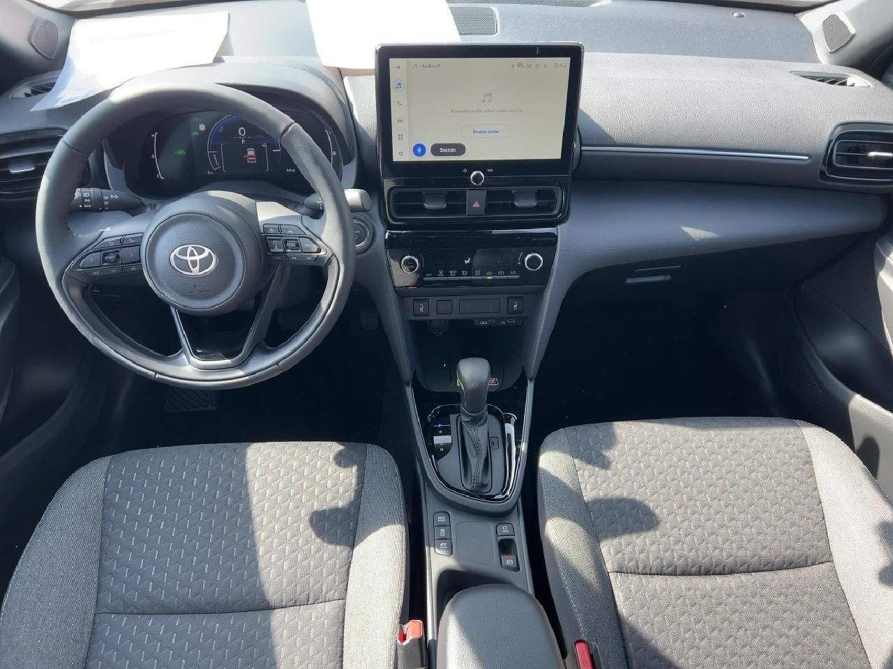 Fahrzeugabbildung Toyota Yaris Cross Hyb. Teamp.+Safety-Pak.+Winter-Pak.