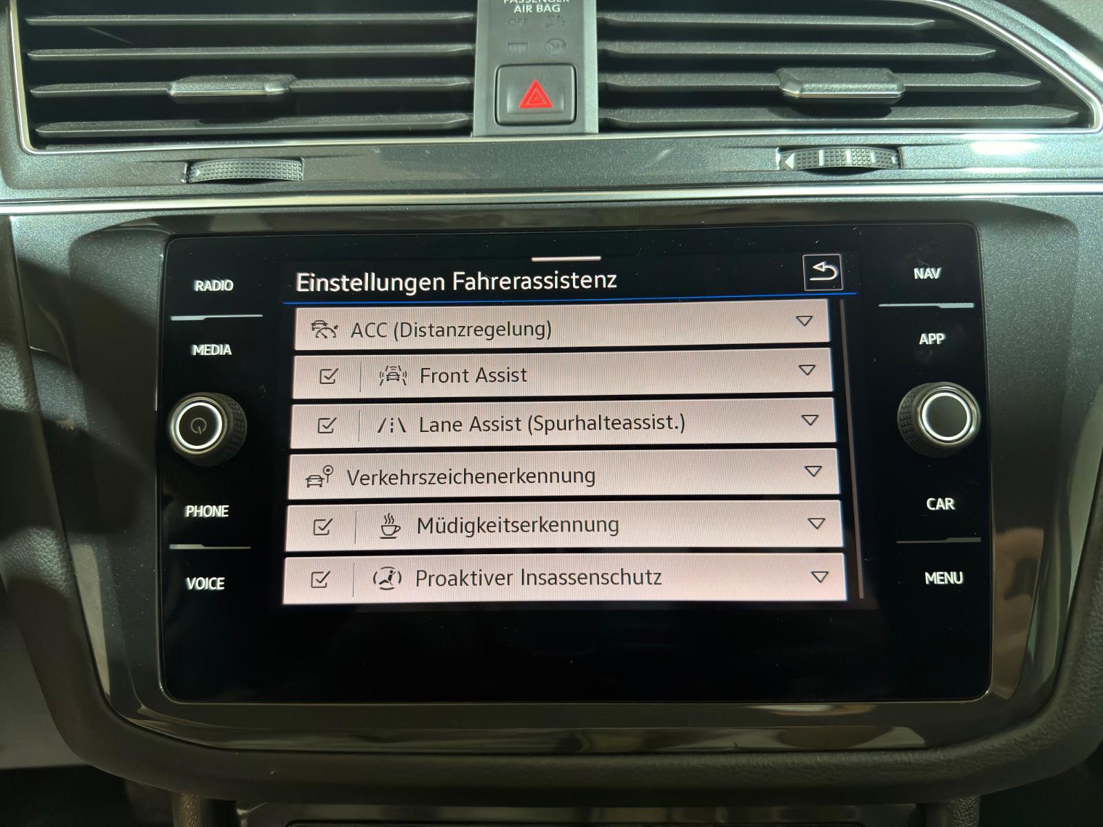 Volkswagen Tiguan Life 2.0TDI DSG/SHZ/ACC/LED/PDC/17", миниатюра 22