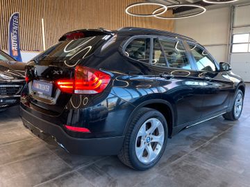 BMW X1 18 d xDrive *PANO*NAVI*PDC*AHK*TEMPOMAT*SHZ*