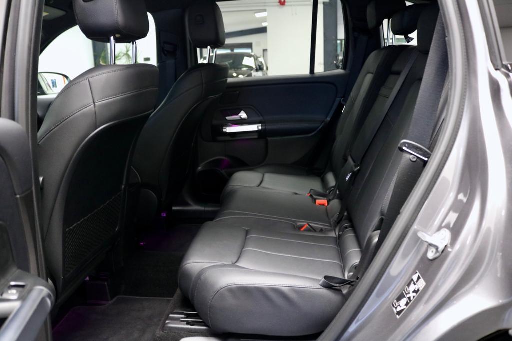 Mercedes-Benz GLB 180