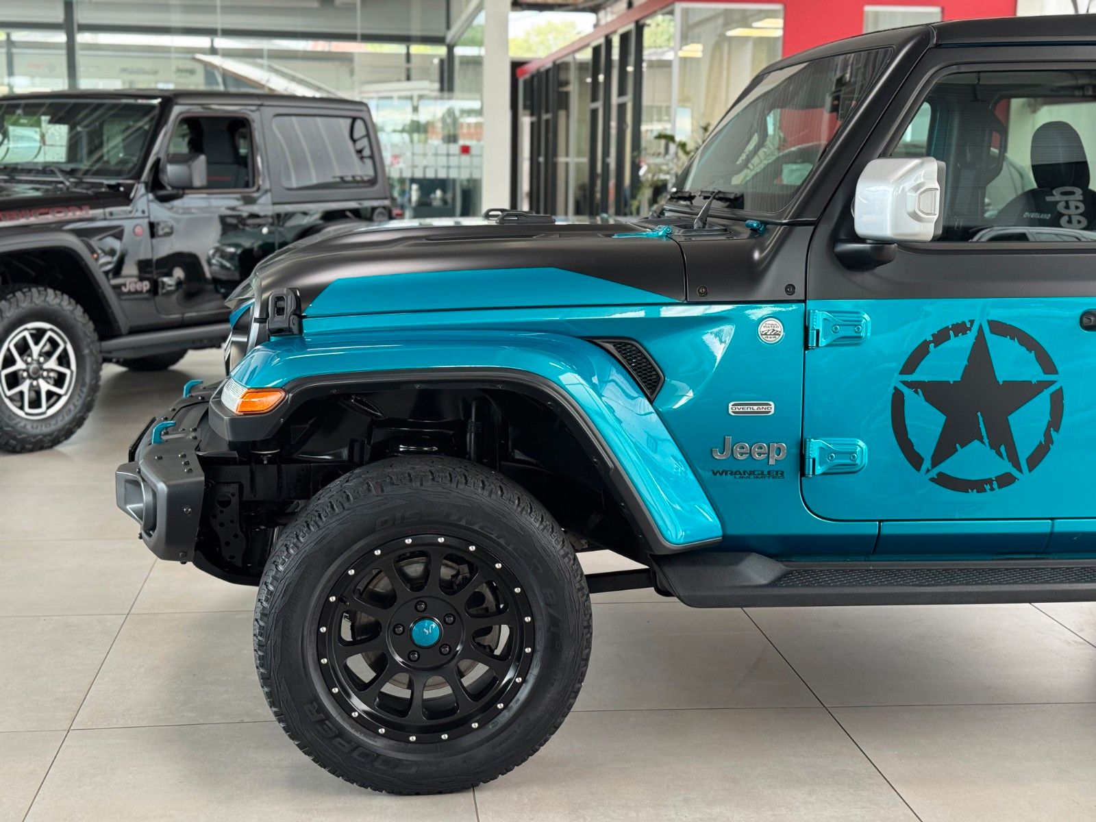 Fahrzeugabbildung Jeep Wrangler 2.2 CRDi Sahara Overland "SkyOne AHK"