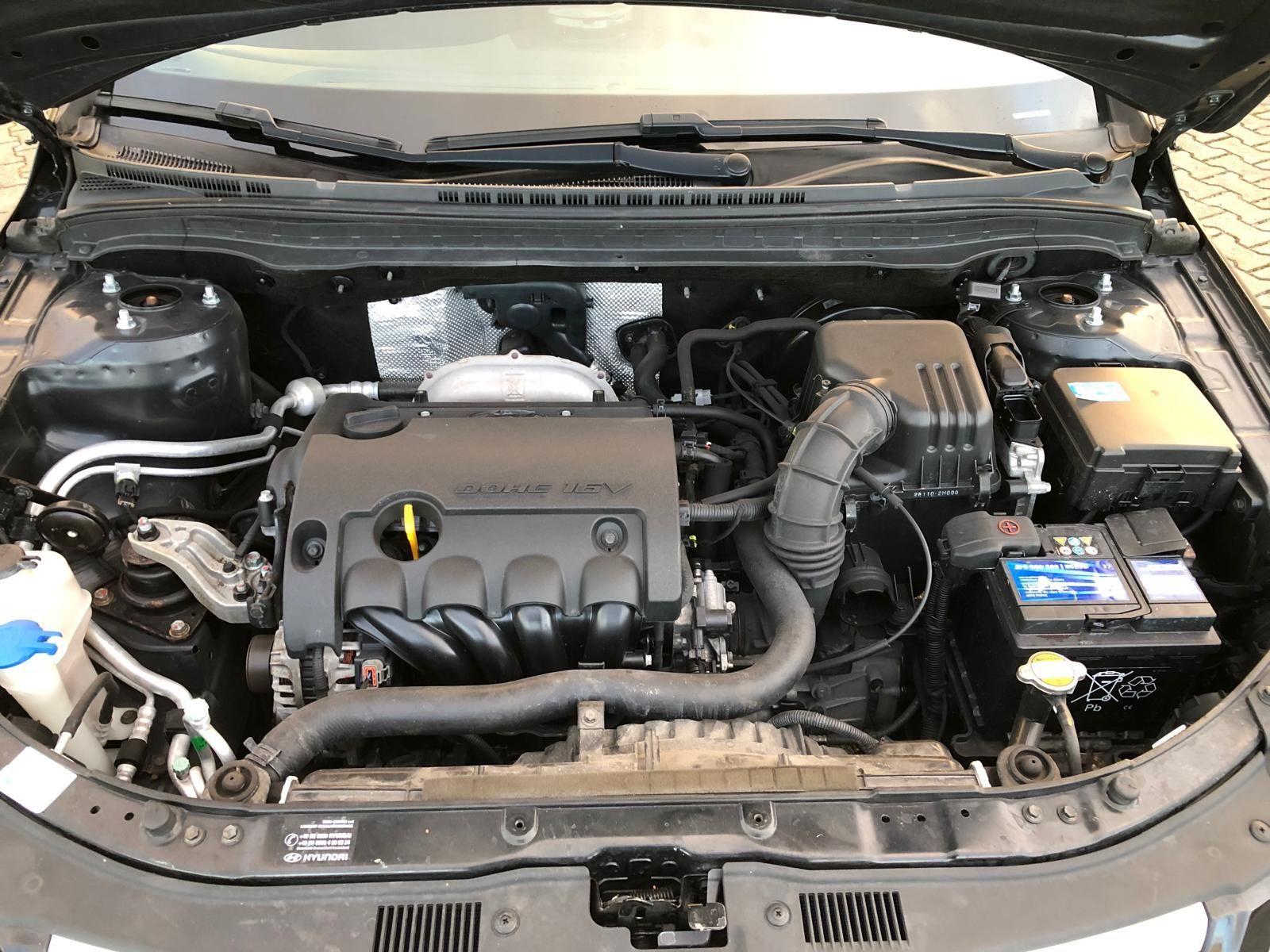 Hyundai i30 2009 — photo 13