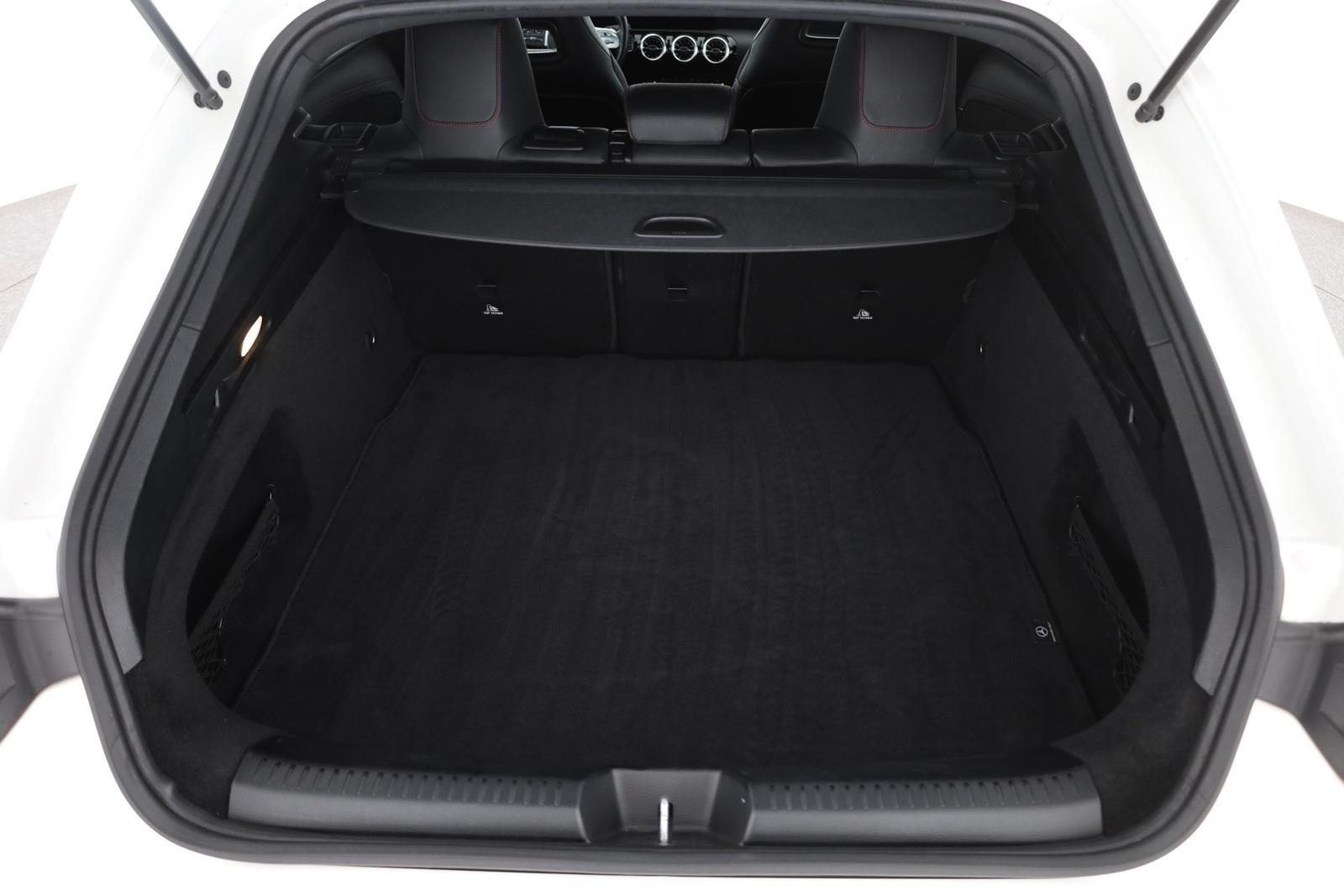 Mercedes-Benz CLA SB AMG Line LED Navi Panorama, миниатюра 25