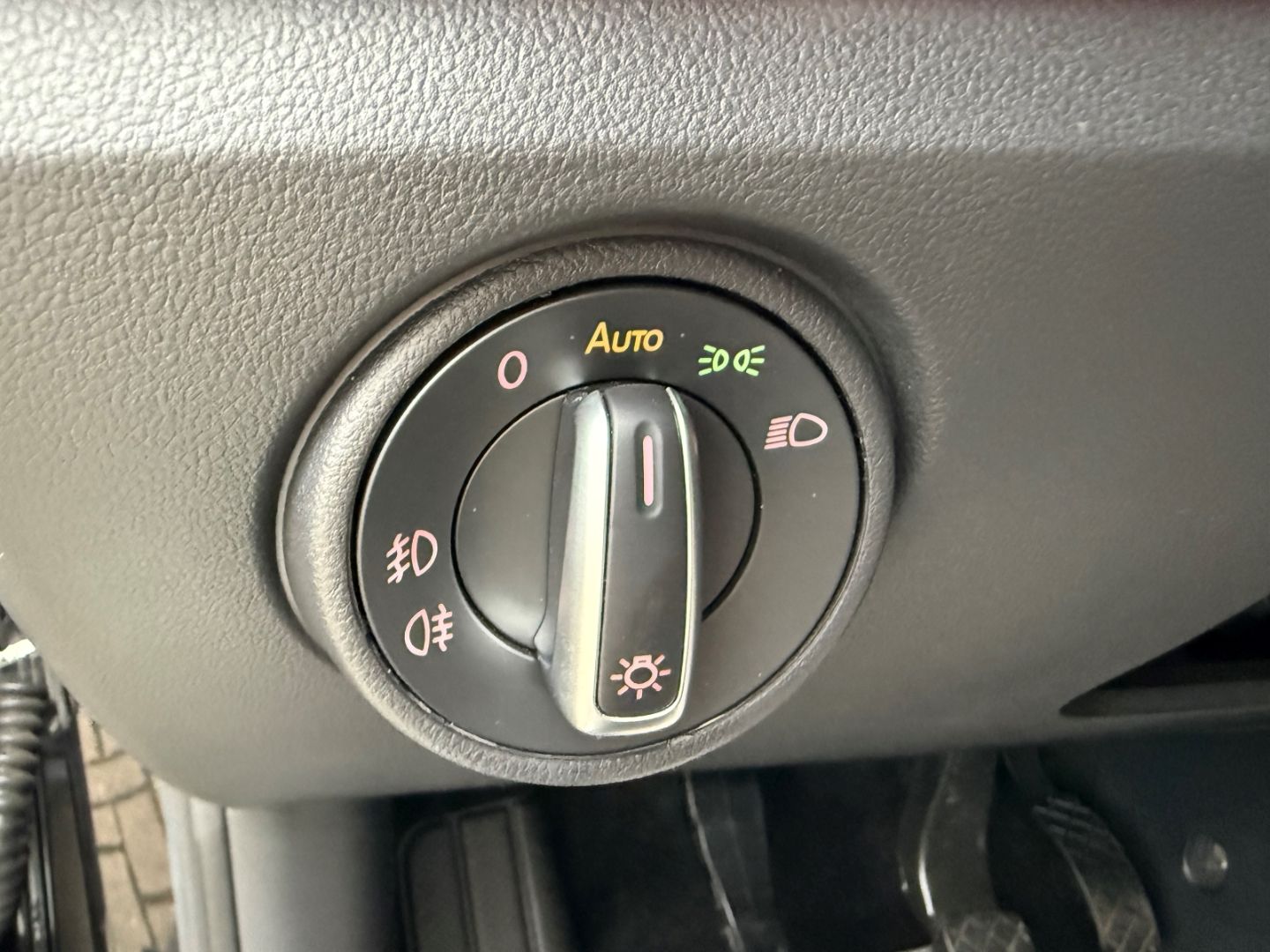 VW up! GTi 1.0 TSI OPF DAB Sound GRA PDC SHzg 8 fac - Image 15