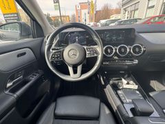 Fahrzeugabbildung GLA 200 Style 4Matic