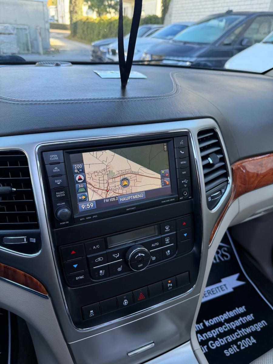 Jeep Grand Cherokee 3.0 CRD Overland | 241 ch | BVA | Toit panoramique | Régulateur adaptatif | Hayon électrique | Attelage 3,5 t