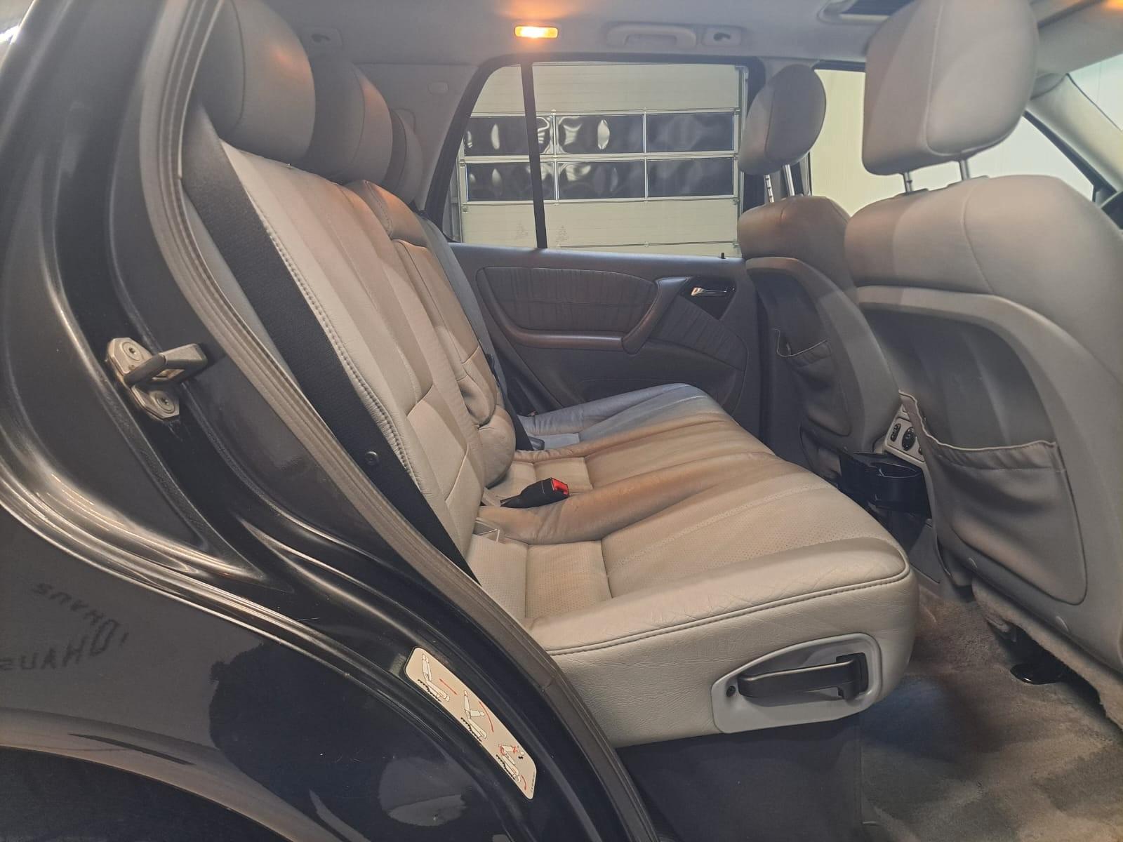 Mercedes-Benz ML270 2004 — photo 12