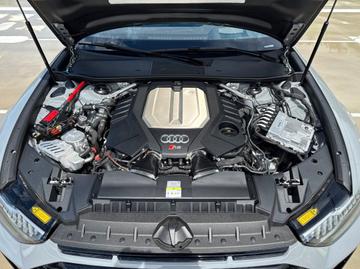 2025 AUDI RS6 — миниатюра 19