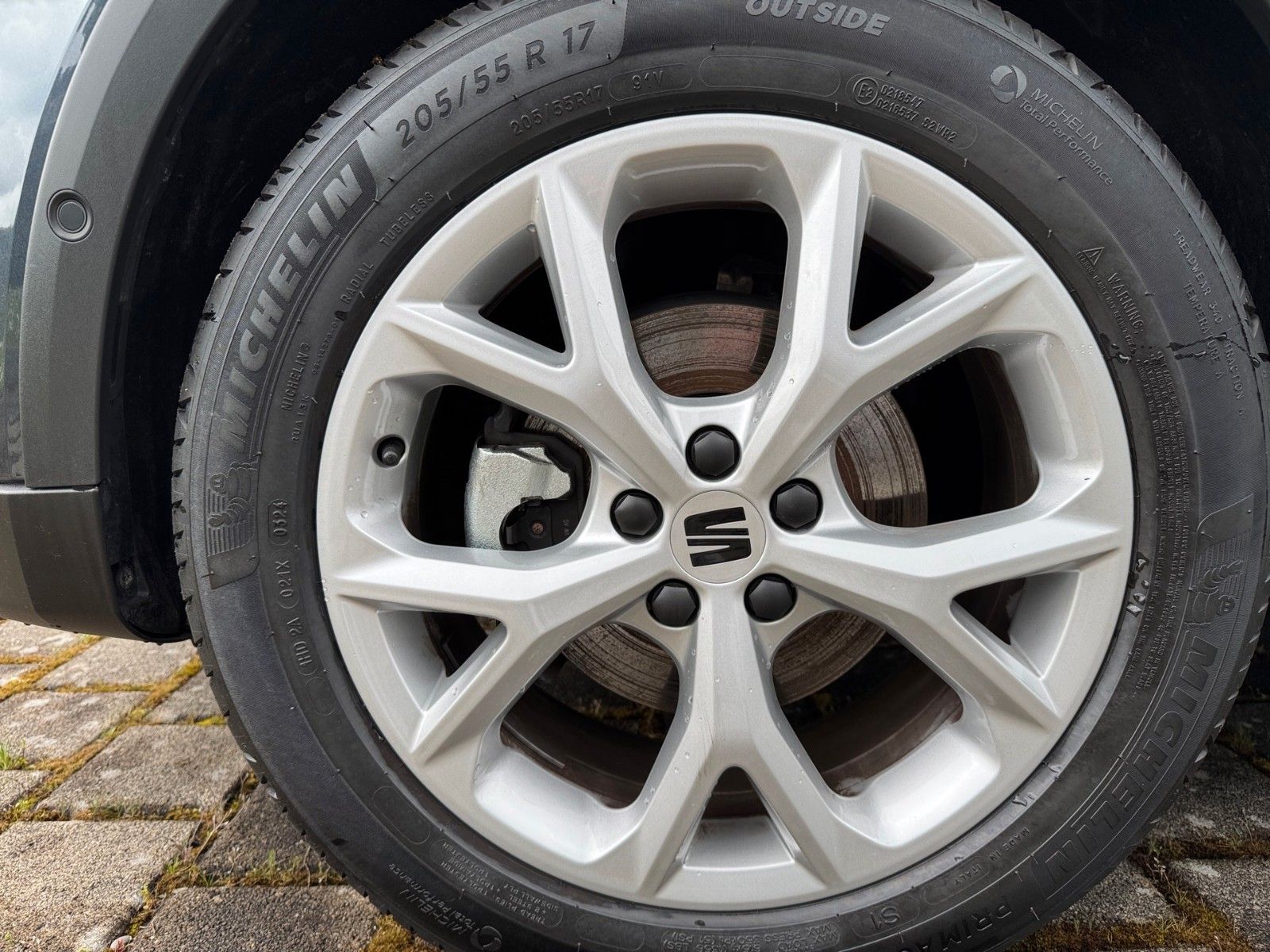 Fahrzeugabbildung SEAT Arona FR-Line 1.0 TSI
