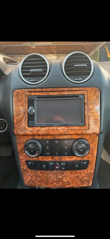 Mercedes-Benz ML 320