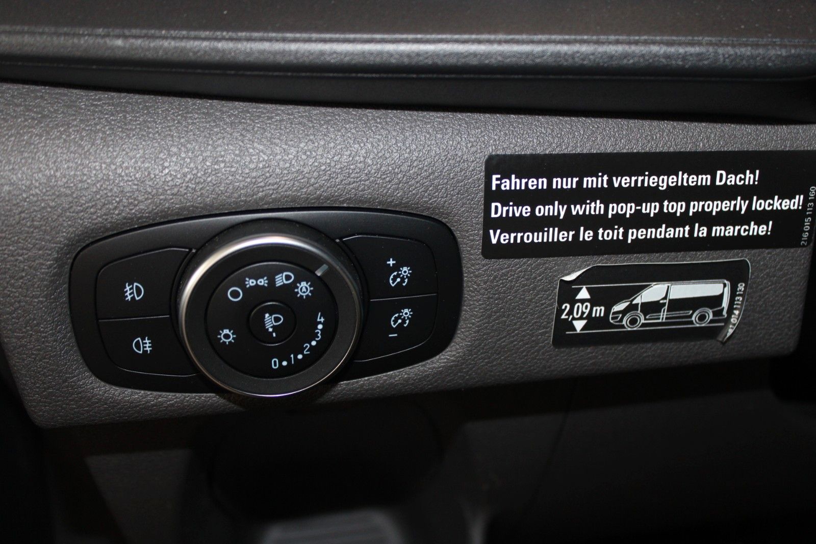 Fahrzeugabbildung Ford Ford Nugget PLUS Aufstelldach Aut WC Markise AHK