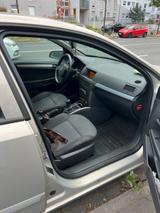 Opel Astra - Opel Astra aus 2006 mit Diesel-Antrieb: Limousine
