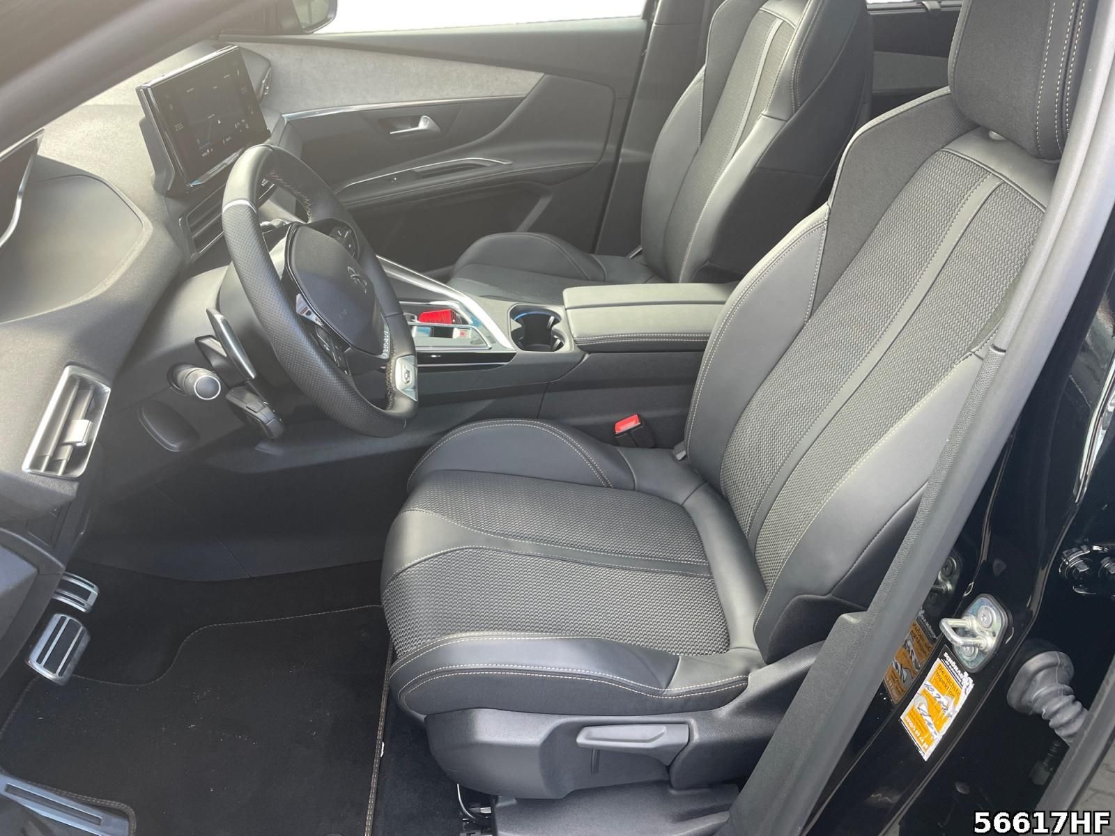 Fahrzeugabbildung Peugeot 5008 GT*LED*NAVI*SITZHZG*PDC+CAN*