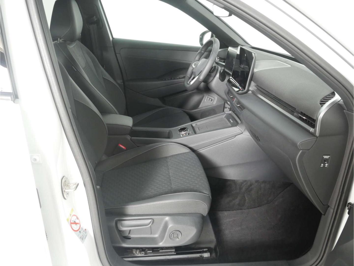 Volkswagen T-Roc 1.5 eTSI R-Line DSG NAV/LED/RFK/keyless, миниатюра 17