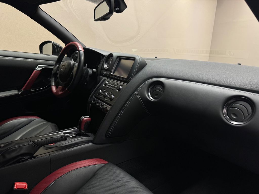 Nissan GT-R 3.8l R35**BLACK EDITION*FACELIFT*LED*BOSE**