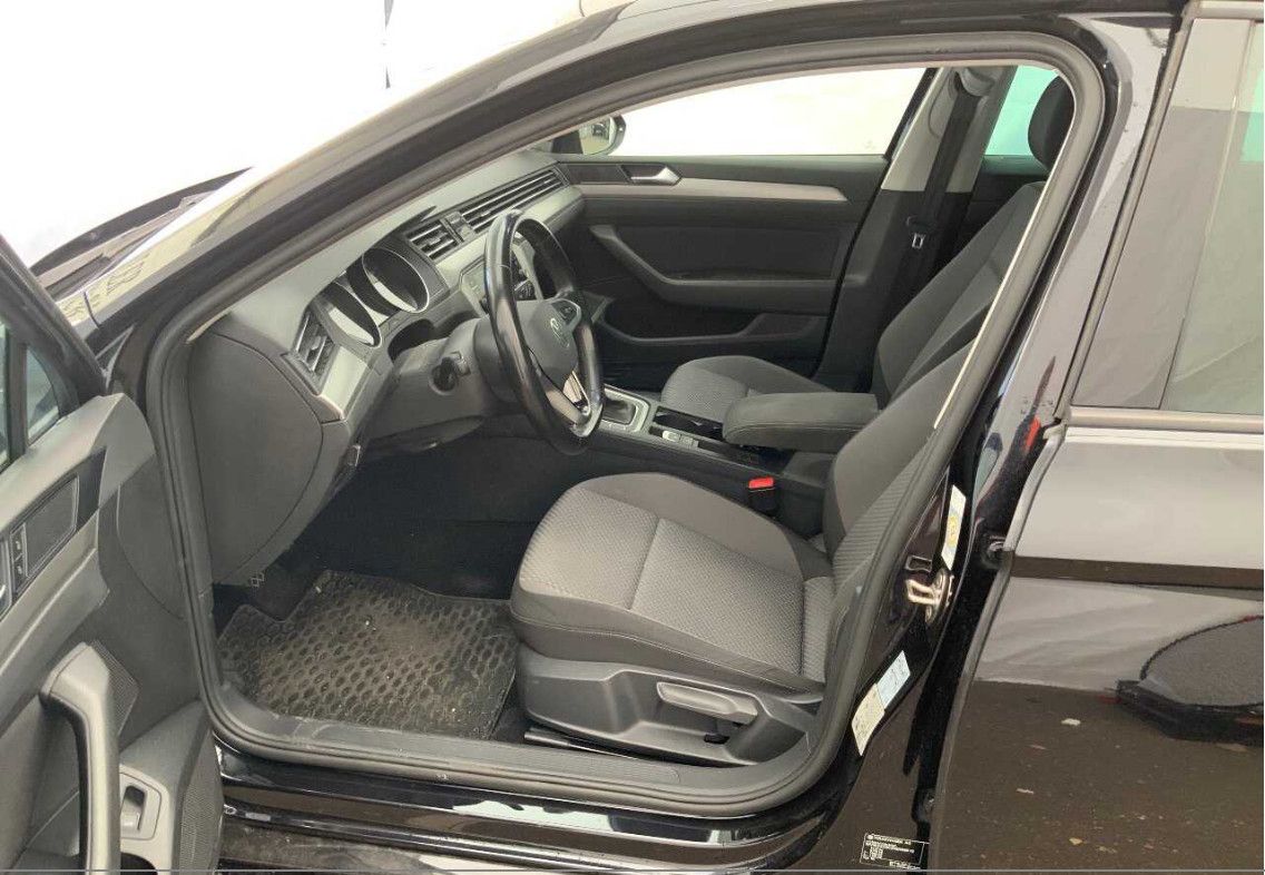 Fahrzeugabbildung Volkswagen Passat Var 2.0d Concept LED/ACC/NAVI/SHZ/RFK/8Fa