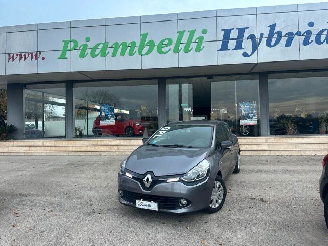 Renault Clio 1.2 75CV 5 porte Costume National G